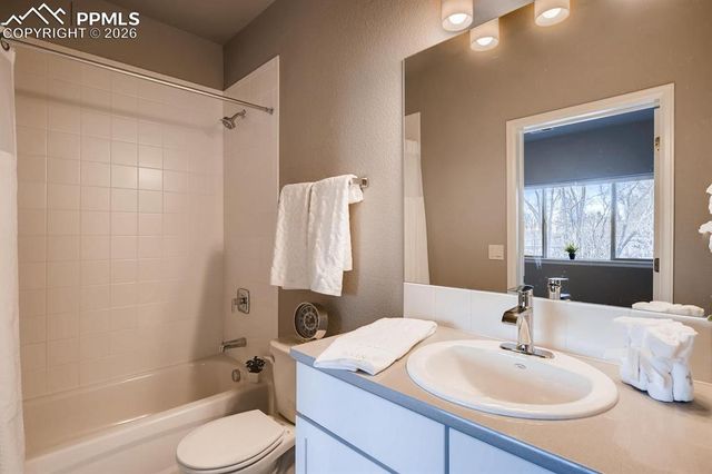 50 Cheyenne Boulevard, Colorado Springs, CO 80905