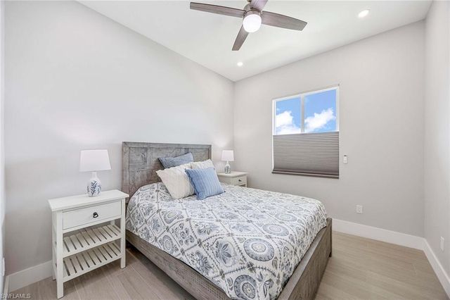 1395 CURLEW AVE 4-3, Naples, FL 34102