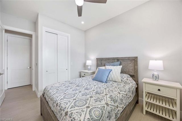 1395 CURLEW AVE 4-3, Naples, FL 34102