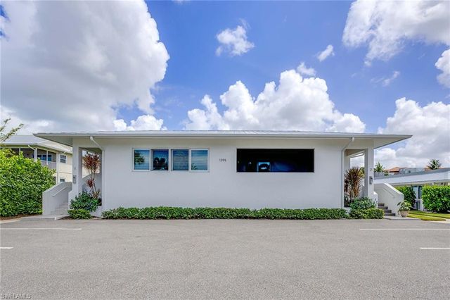 1395 CURLEW AVE 4-3, Naples, FL 34102