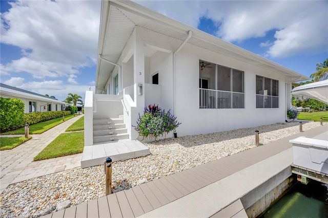 1395 CURLEW AVE 4-3, Naples, FL 34102
