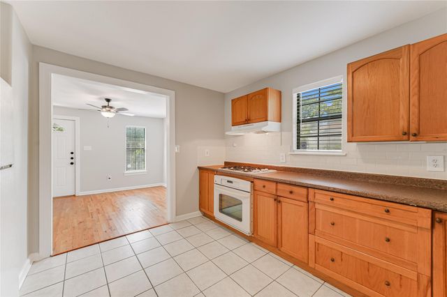 1709 Clifford Ave, Austin, TX 78702