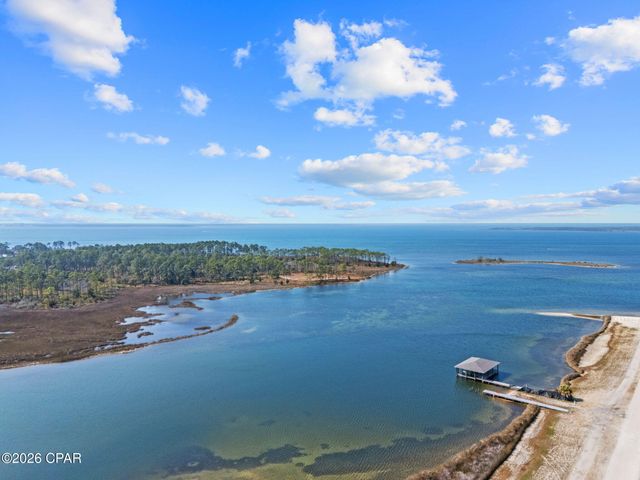 2323 Discovery Loop, Panama City, FL 32405