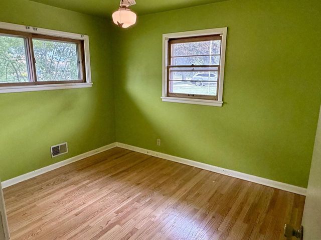 3859 E Whittaker AVENUE, Cudahy, WI 53110