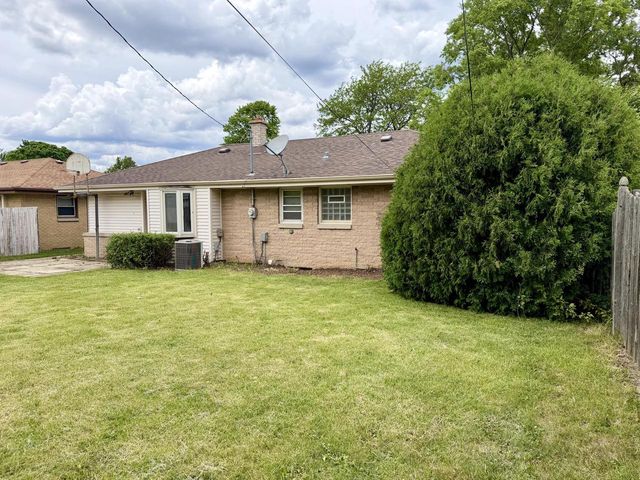 3859 E Whittaker AVENUE, Cudahy, WI 53110