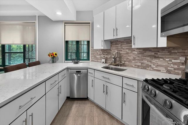 2160 E Tremont Avenue 3B, Bronx, NY 10462