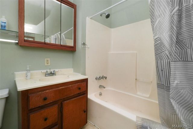 2205 St Charles Avenue, Montgomery, AL 36107