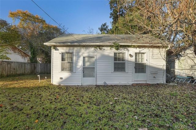 2205 St Charles Avenue, Montgomery, AL 36107