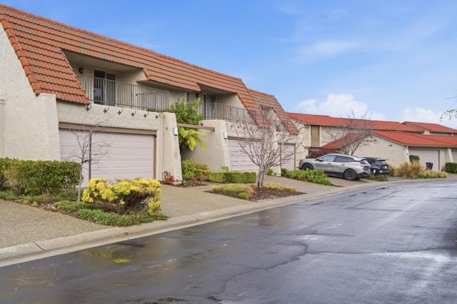 25 Rinconada Circle, Belmont, CA 94002