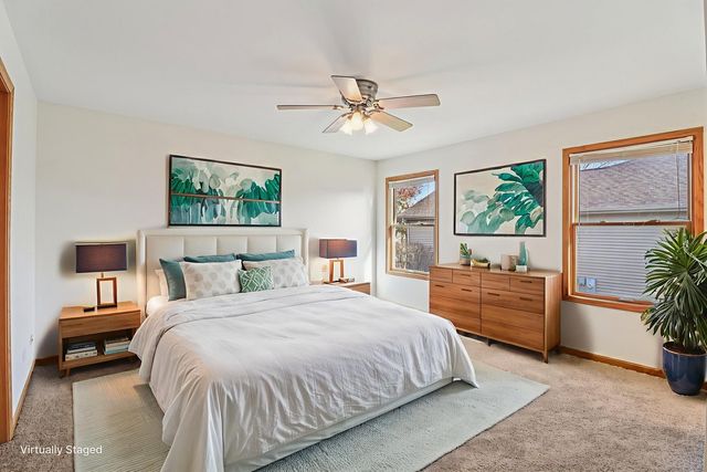 905 Randall Court, Marengo, IL 60152