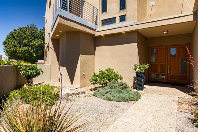 7816 Florence Avenue NE, Albuquerque, NM 87122
