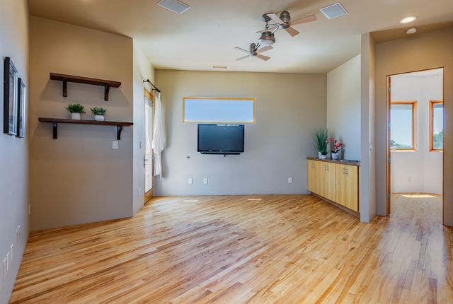 7816 Florence Avenue NE, Albuquerque, NM 87122