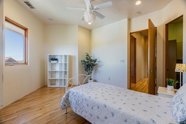 7816 Florence Avenue NE, Albuquerque, NM 87122