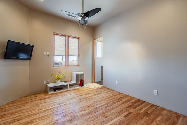 7816 Florence Avenue NE, Albuquerque, NM 87122