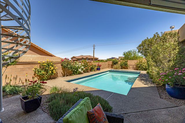 7816 Florence Avenue NE, Albuquerque, NM 87122