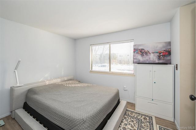 615 Broadway 57, Amityville, NY 11701