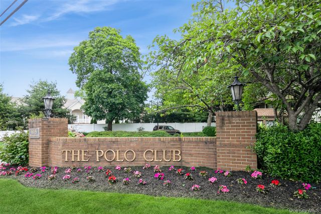 615 Broadway 57, Amityville, NY 11701