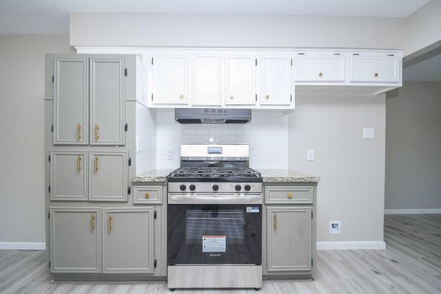 1202 Dwinnell Street, Baytown, TX 77520