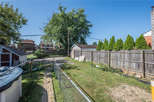 212 Lea St, Munhall, PA 15120