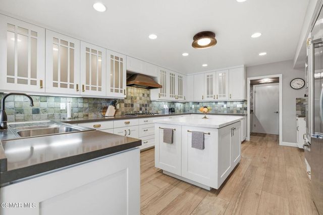 1619 Ryder Cup Drive, Westlake Village, CA 91362