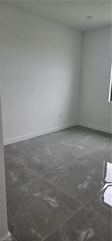 402 NW 10th ST, Cape Coral, FL 33993