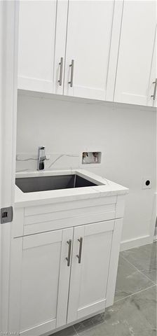 402 NW 10th ST, Cape Coral, FL 33993