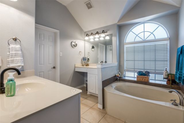 2731 Vela, Grand Prairie, TX 75054