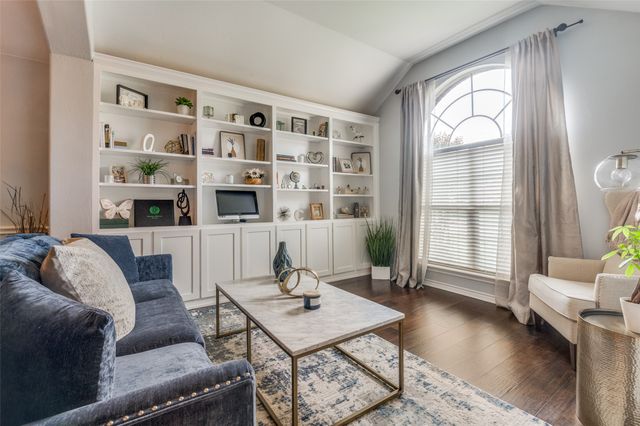 2731 Vela, Grand Prairie, TX 75054