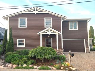 9568 Buckingham Street, White Lake Charter Township, MI 48386