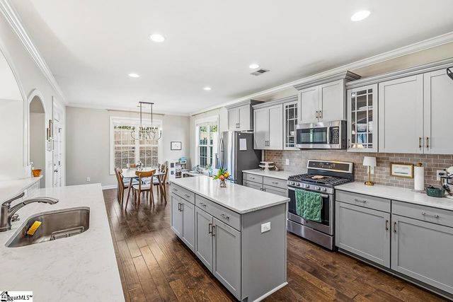 501 Forest Edge Court, Simpsonville, SC 29681