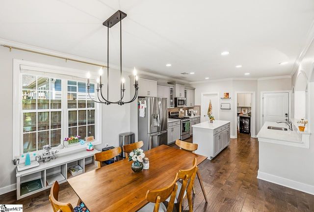 501 Forest Edge Court, Simpsonville, SC 29681