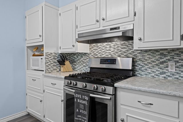 906 Orchard St., Longview, TX 75605