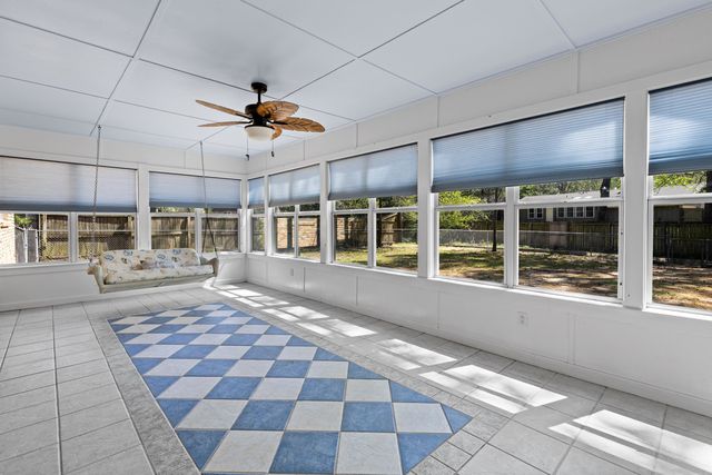 906 Orchard St., Longview, TX 75605