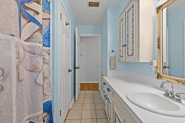 906 Orchard St., Longview, TX 75605