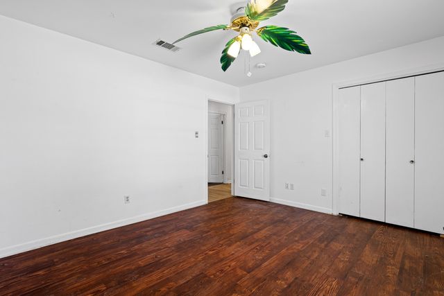 906 Orchard St., Longview, TX 75605