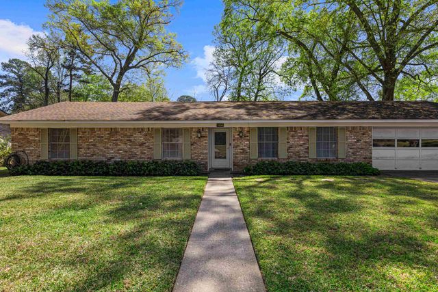 906 Orchard St., Longview, TX 75605