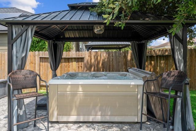 10884 S Lake Mist Lane, Willis, TX 77318