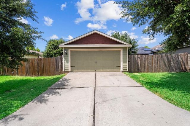 10884 S Lake Mist Lane, Willis, TX 77318