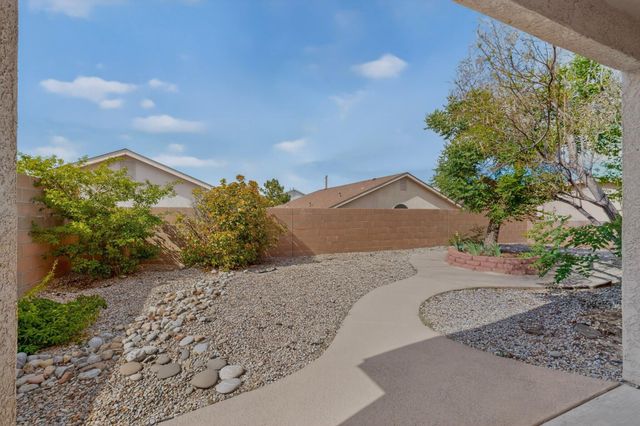 10215 Calle Maravilla Court NW, Albuquerque, NM 87114