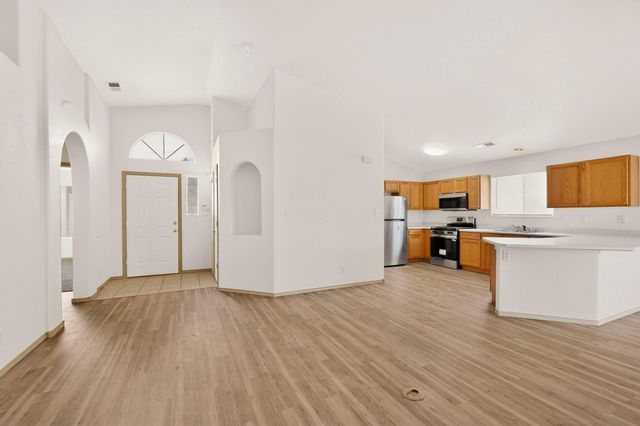 10215 Calle Maravilla Court NW, Albuquerque, NM 87114