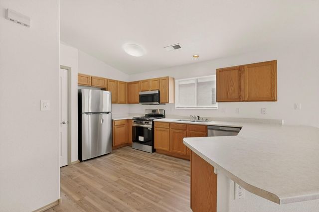 10215 Calle Maravilla Court NW, Albuquerque, NM 87114