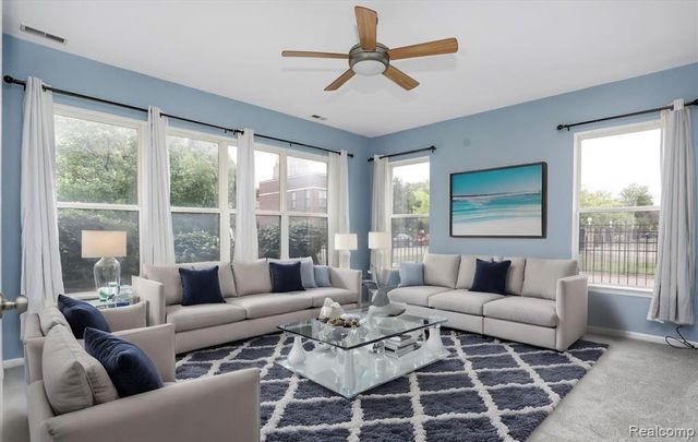 22 Pallister, Detroit, MI 48202