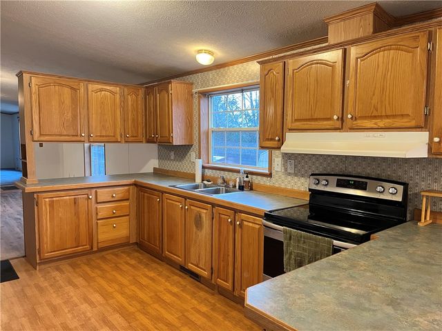 10 Jericho Road, Bainbridge, NY 13733