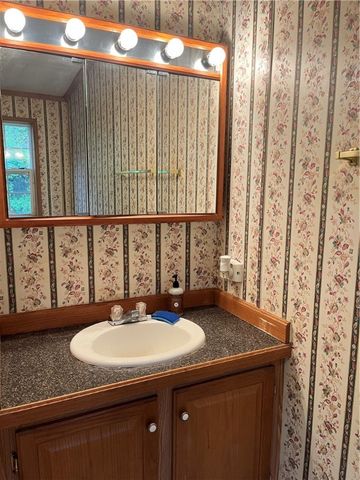 10 Jericho Road, Bainbridge, NY 13733