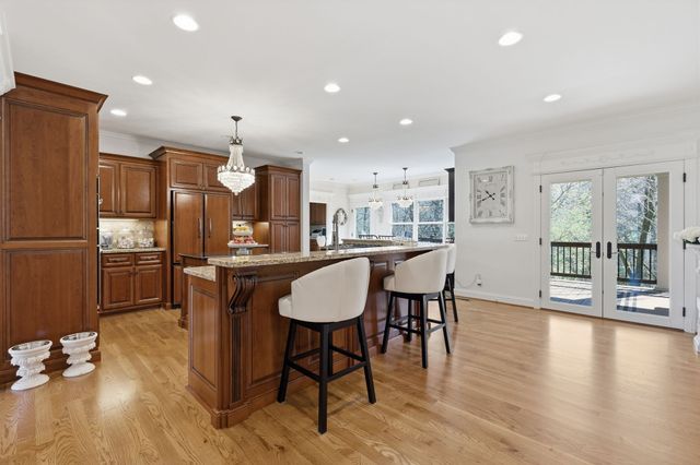 1192 Austin Cir, Lawrenceburg, TN 38464