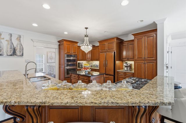 1192 Austin Cir, Lawrenceburg, TN 38464