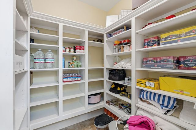 1192 Austin Cir, Lawrenceburg, TN 38464