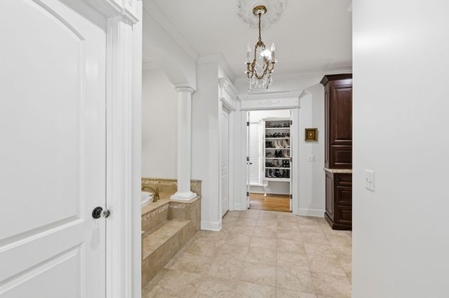 1192 Austin Cir, Lawrenceburg, TN 38464