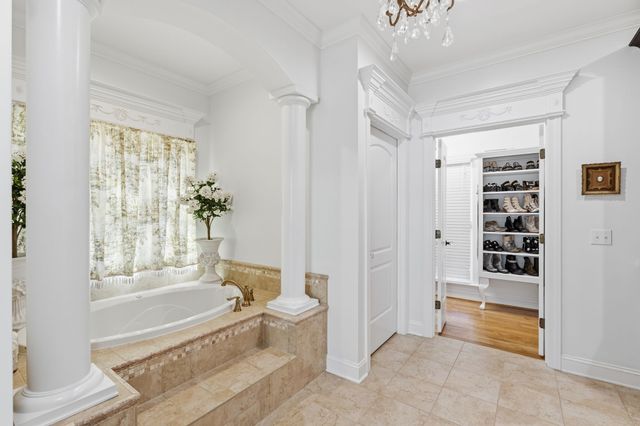 1192 Austin Cir, Lawrenceburg, TN 38464