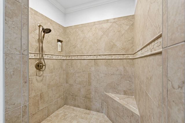 1192 Austin Cir, Lawrenceburg, TN 38464